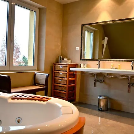 Domaine Thierhurst Bed and Breakfast *